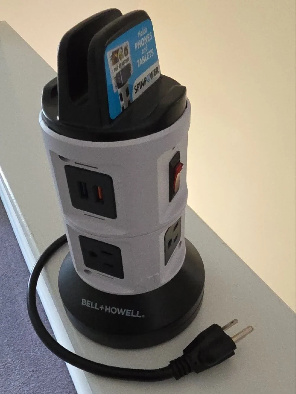 White & Black Spinning Tower Power Strip with USB Ports